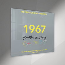 Laden Sie das Bild in den Galerie-Viewer, 1967 Acryldruck