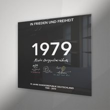 Laden Sie das Bild in den Galerie-Viewer, 1979 Acryldruck