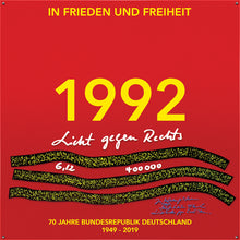 Laden Sie das Bild in den Galerie-Viewer, 1992