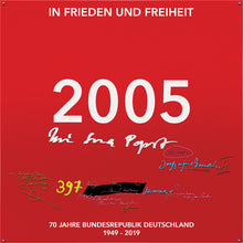Laden Sie das Bild in den Galerie-Viewer, 2005